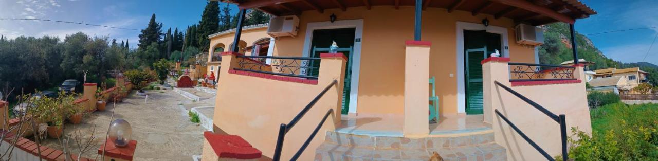Vassilis Apartments Palaiokastritsa Esterno foto